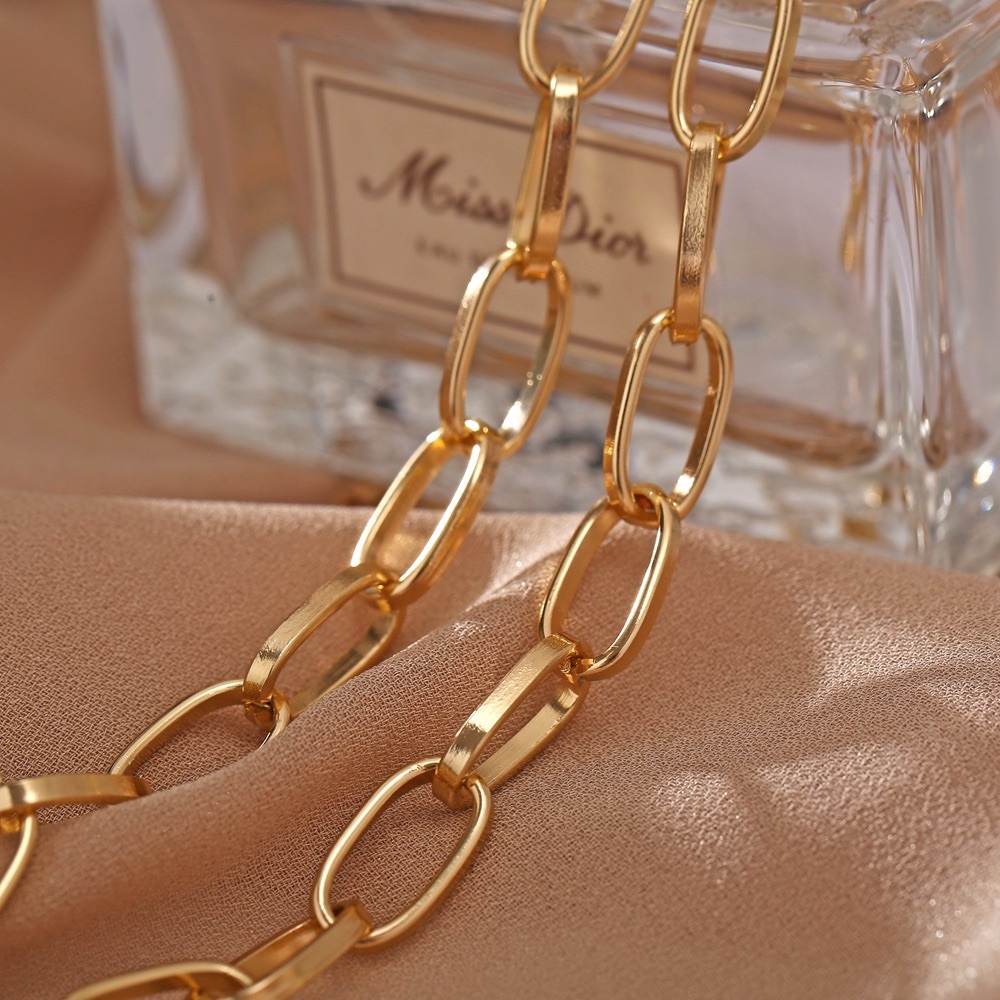 Last 1❗️2/$20 💛 Gold Clavicle Link Chain - Picture 2 of 3